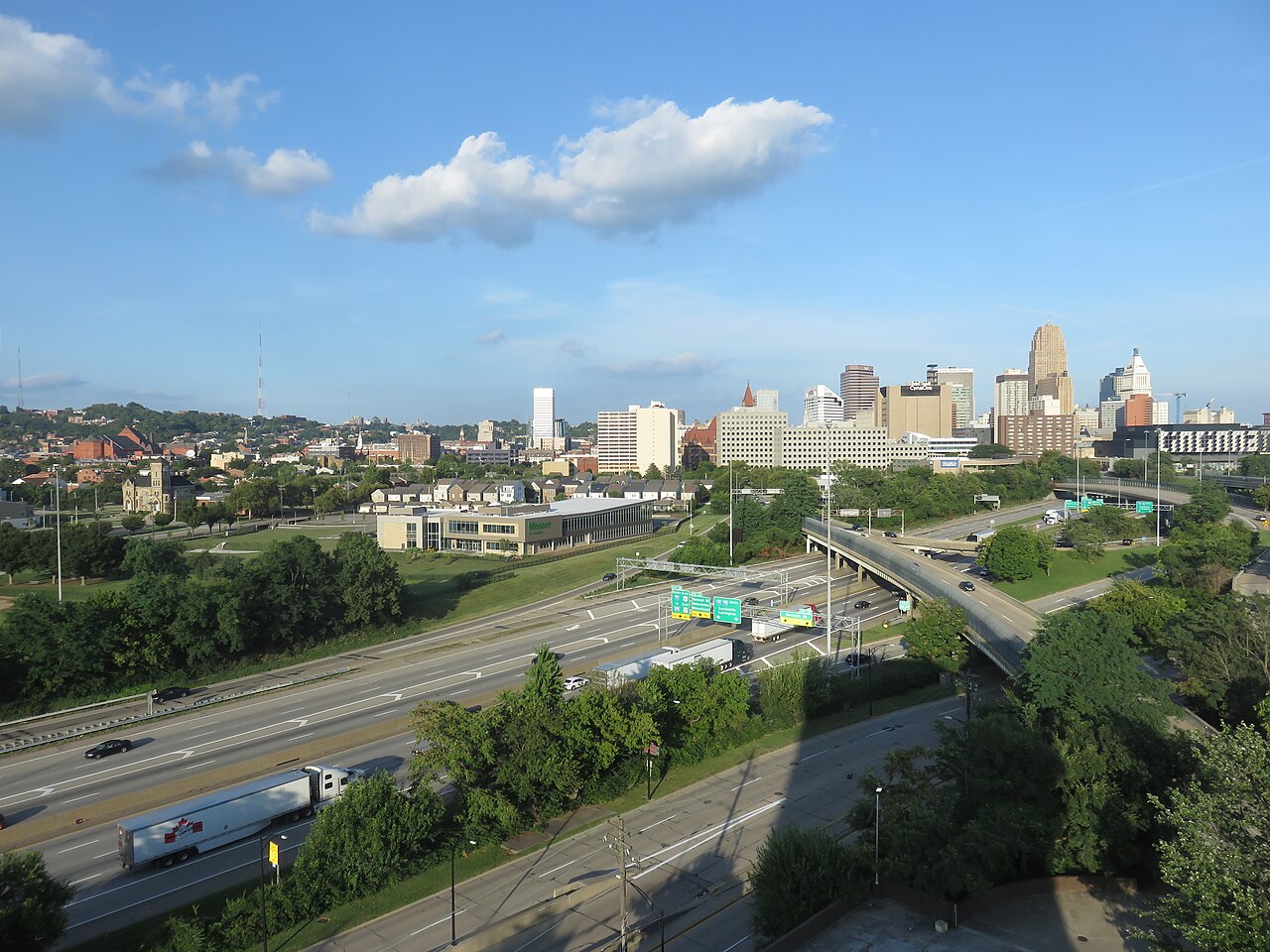 Interstate 75 in downtown Cincinnati, Ohio