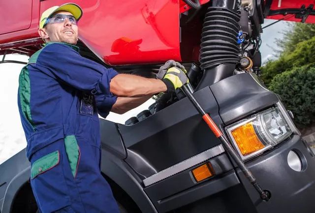 Mobile diesel mechanic